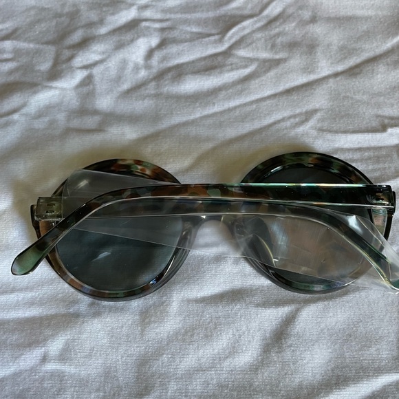 Brown and Gray Retro Round Sunglasses main image 5